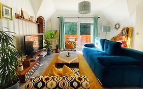 NiceHead green view vacation home